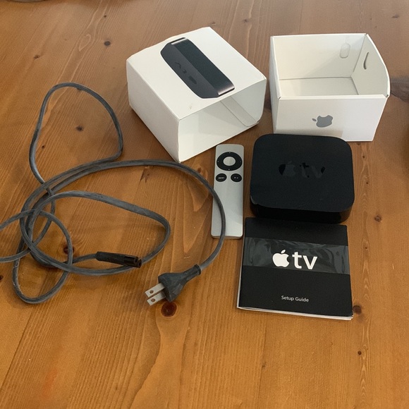 Apple TV with Original box wires and remote